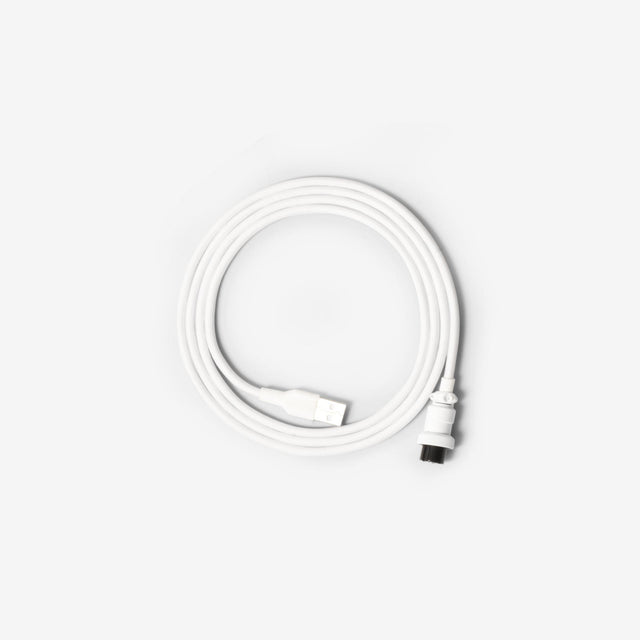 akb white mechanical keyboard coiled cable